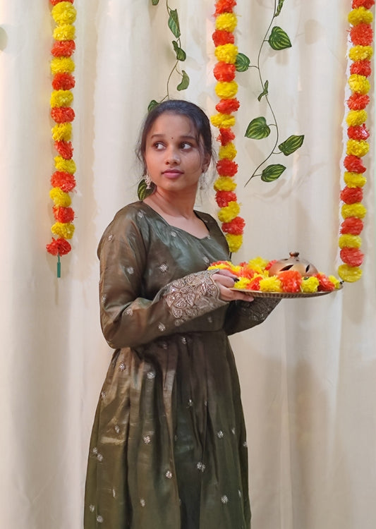 Saarvi