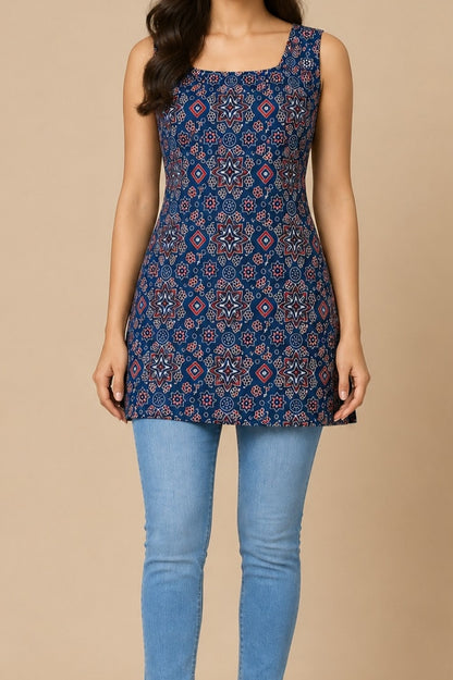 Riya sleeveless corset kurti