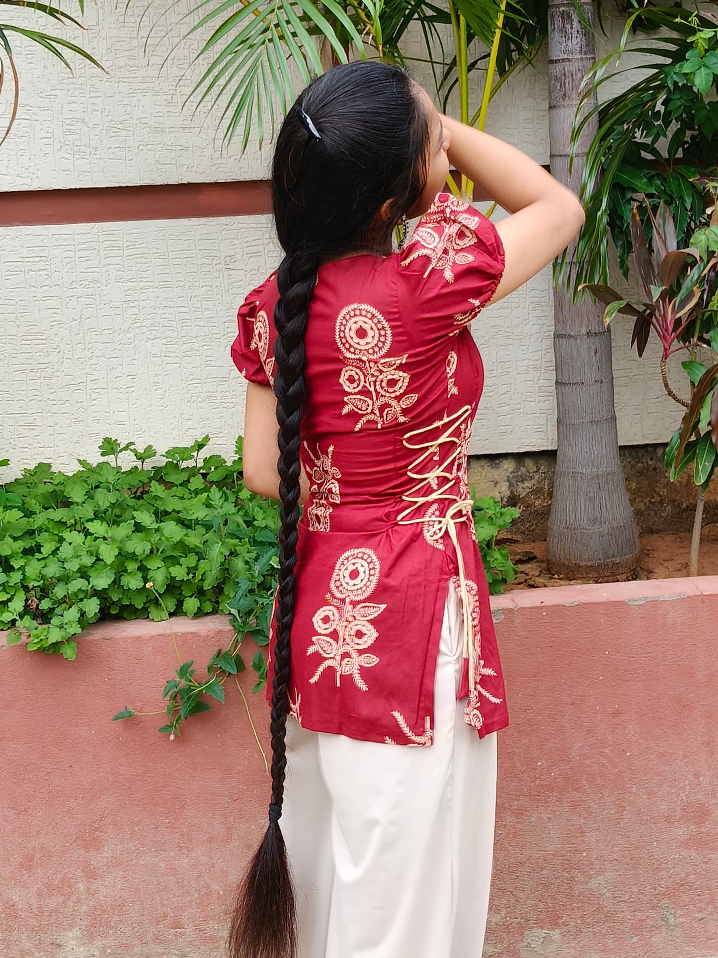 Laal Gulzaar Short Kurti