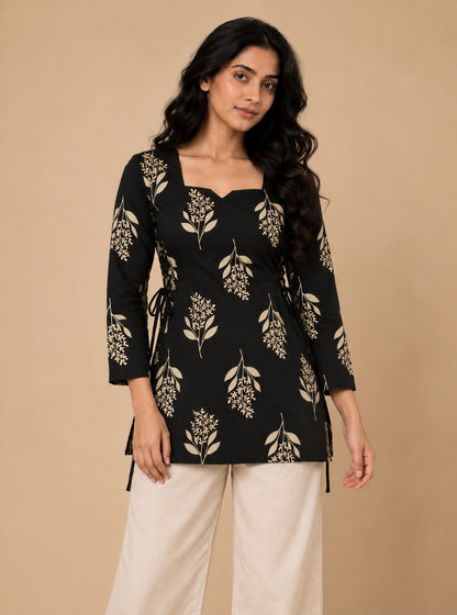 Nazakat Side Corset Fit Kurti