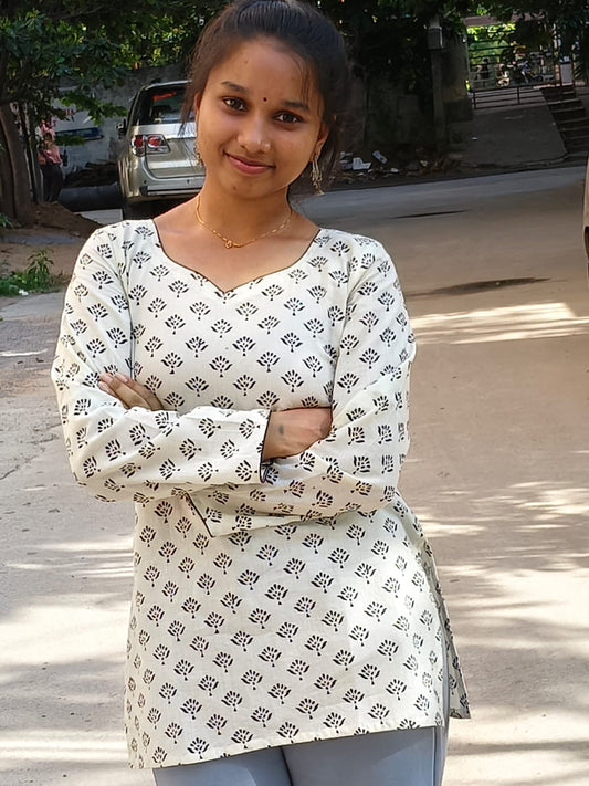 Siyahi Corset Fit Kurti