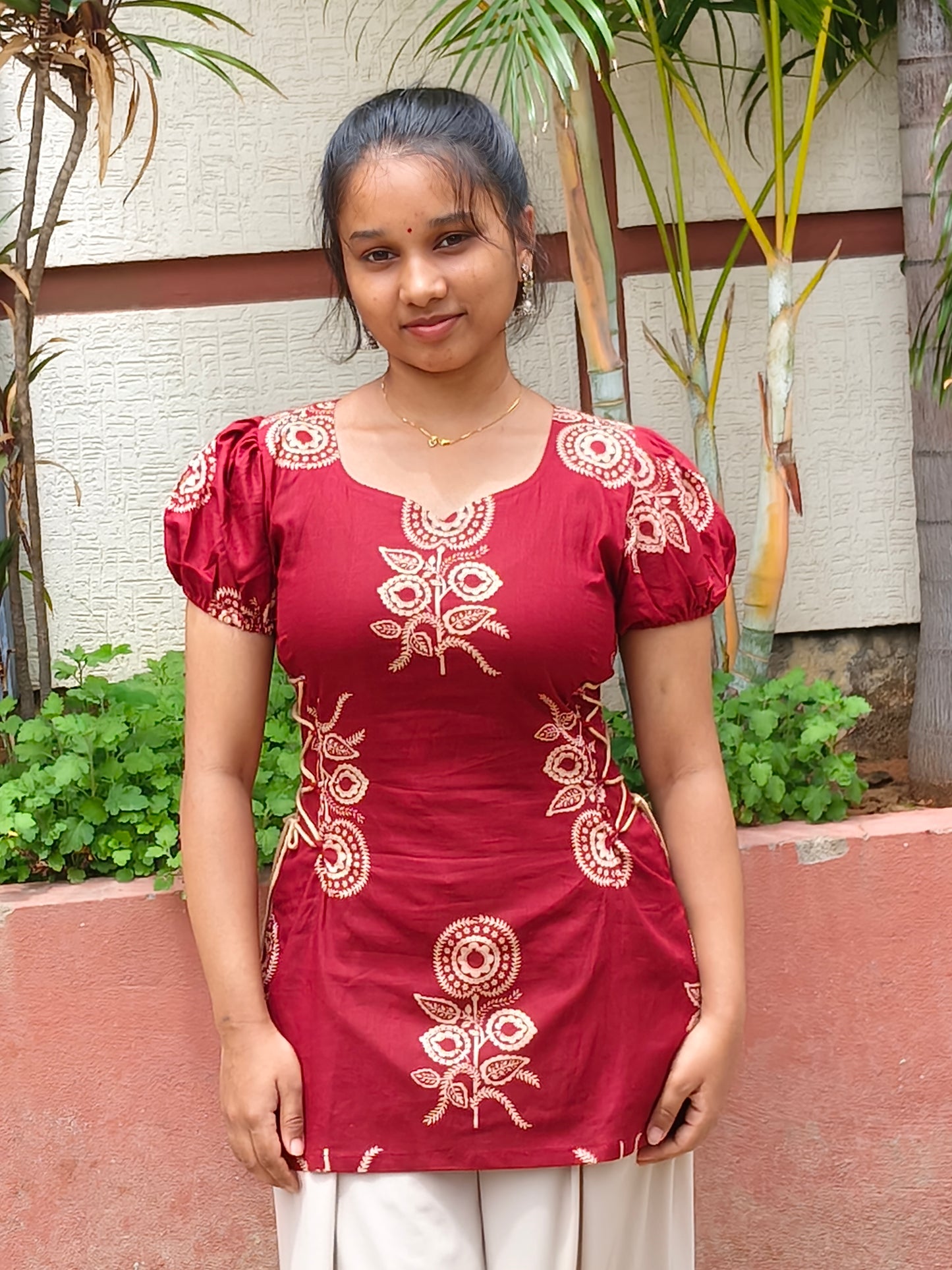 Laal Gulzaar Short Kurti