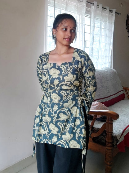 Zehra Side Corset Kurti