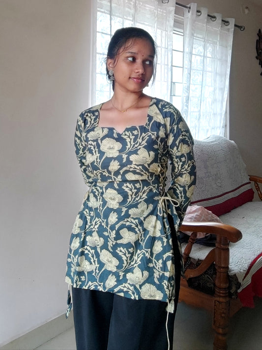 Zehra Side Corset Kurti