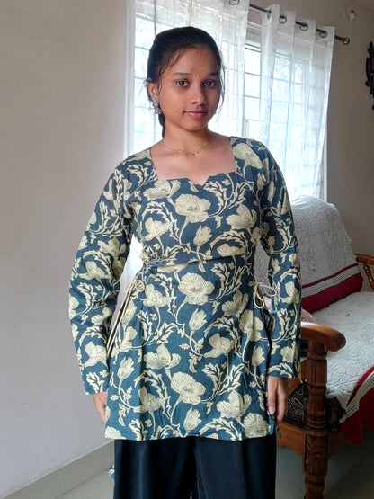 Zehra Side Corset Kurti