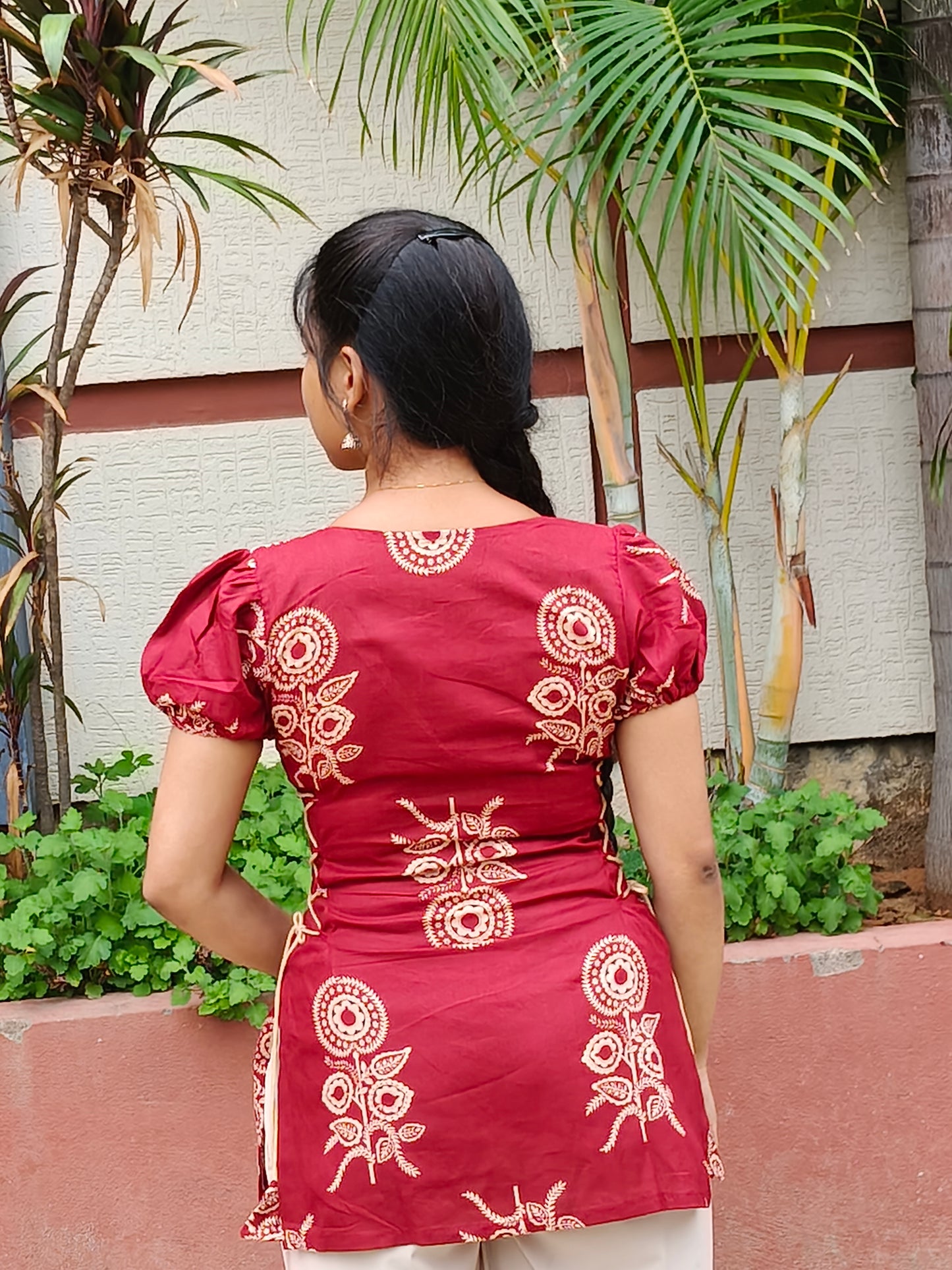 Laal Gulzaar Short Kurti