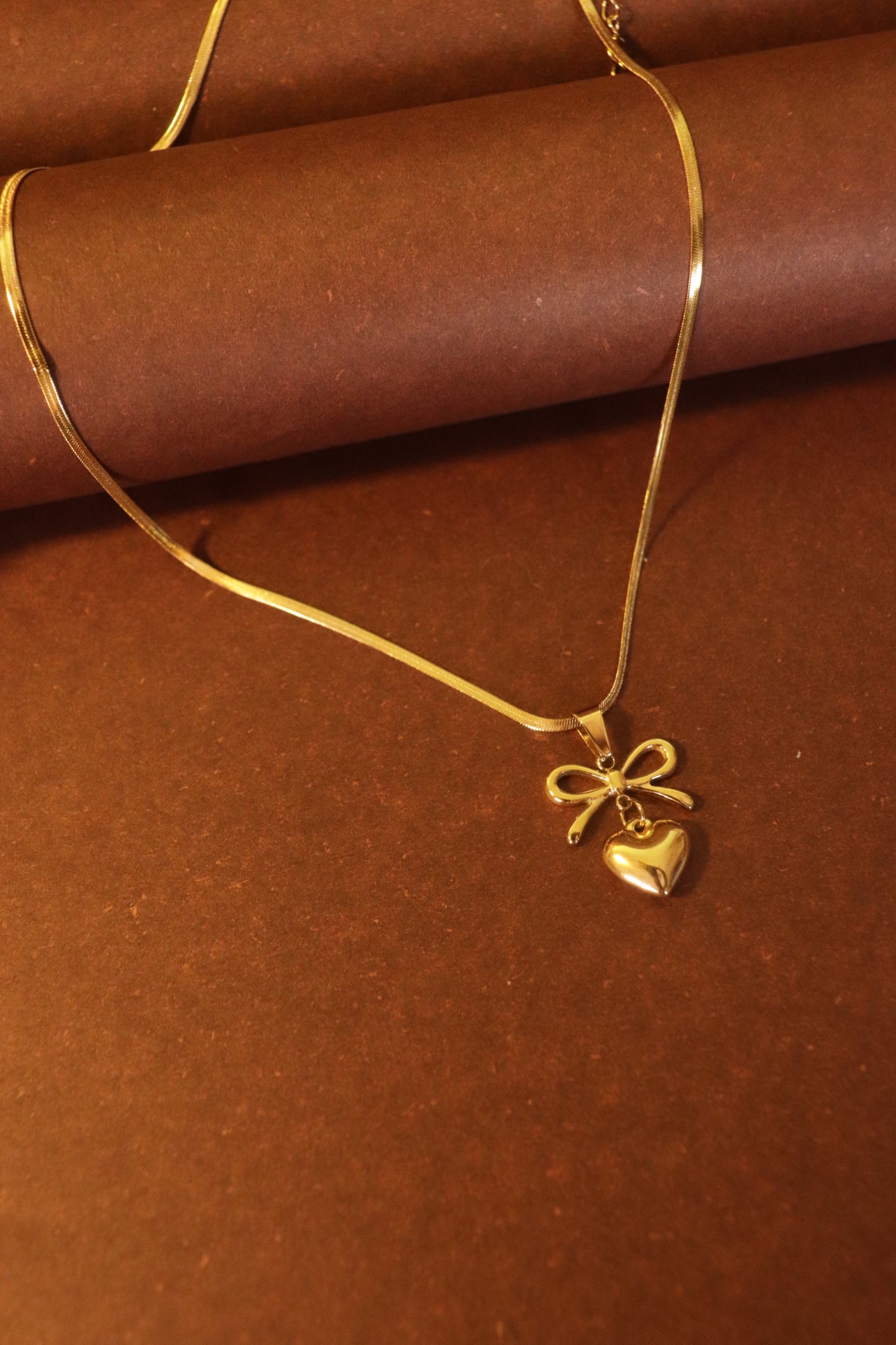 Bow-Heart necklace